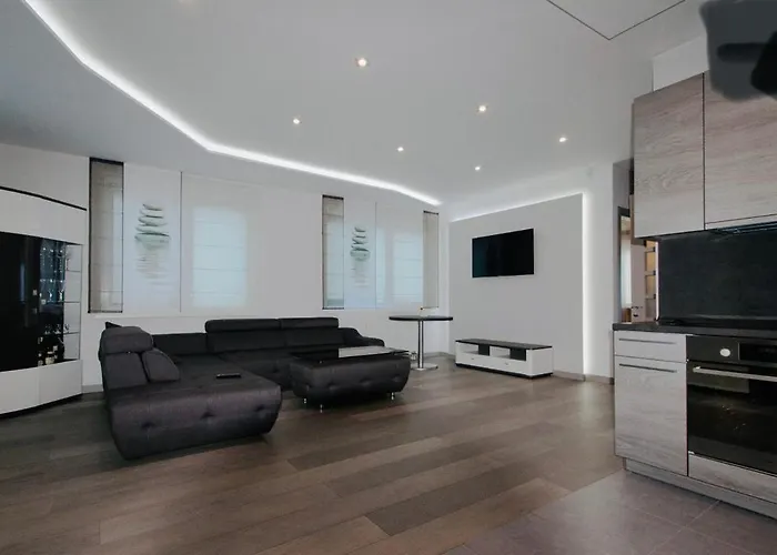 Erdvus Butas Palangos Centre *